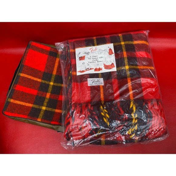 Vintage Faribo Acrylic Red Plaid Fluff Loomed Carefree Fringes Blanket NIP - Picture 1 of 9